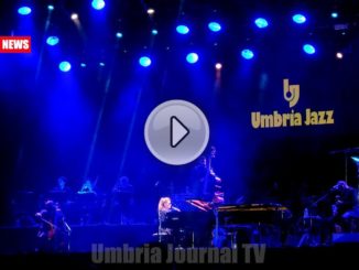 Umbria Jazz, Melody Gardot seduce l'Arena Santa Giuliana con la sua voce