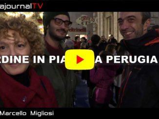 Sardine a Perugia migliaia di persone, parla Chiara da San Gemini